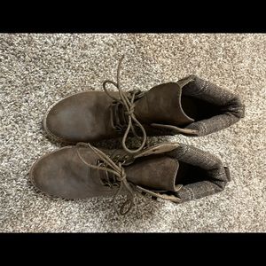 Nautica Women’s Wedge Boots